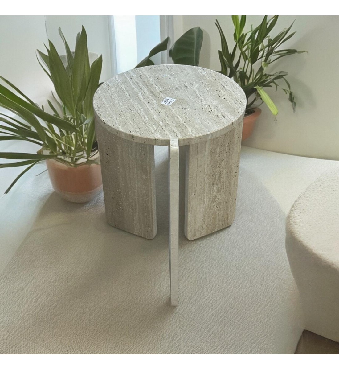 Traventino marble side table, 40 x 40 x 53 cm