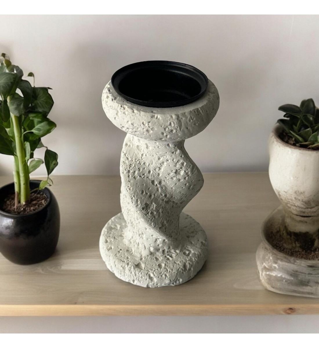 مبخرة تصميم اربي ملكي ابيض جبسية 12×6×6سم مبخرة تصميم اربي ملكي ابيض جبسية 12×6×6سم