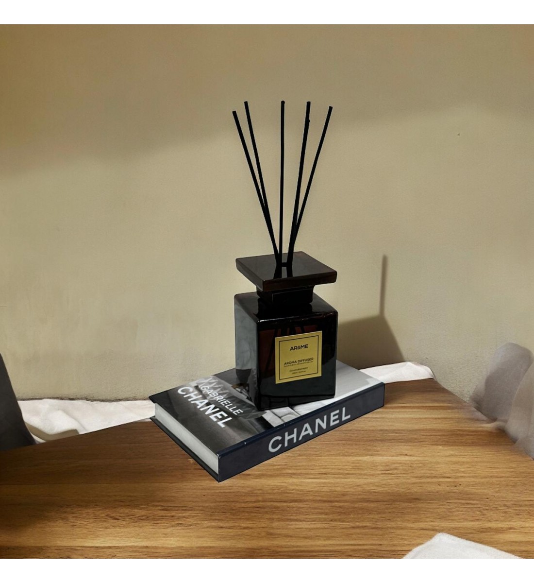 فواحه عطرية مع عيدان زجاج 1000ملي (AROMA DIFFUSER)رائحة (CHAMPAGNE)