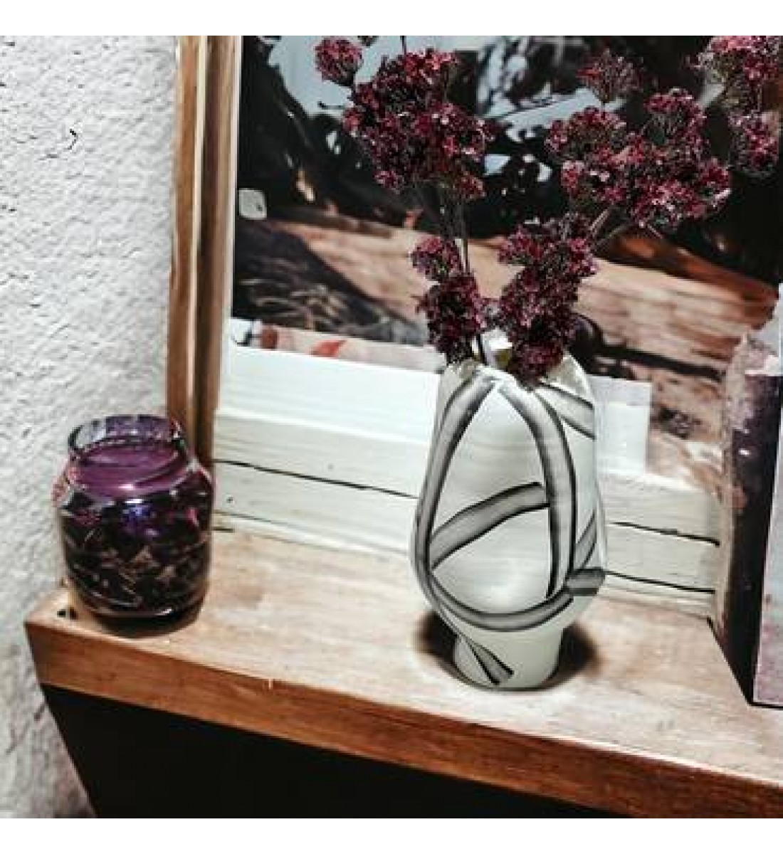 Elegant European style home vase, 10 x 10 x 39 cm