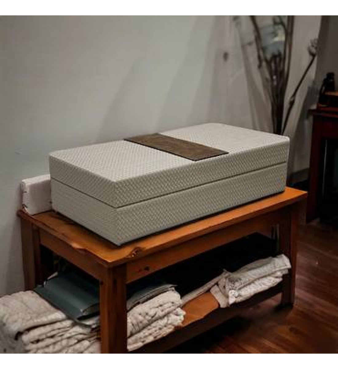 Storage box with leather cover, 30 x 15 x 8 cm