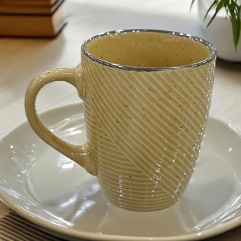 مج سيراميك للمشروبات الساخنة بتصميم مضلع لون بيج مقاس 12x10 سم