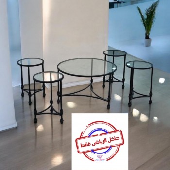 طقم طاولات تقديم تصميم حديث مع 4 طاولات خدمة زجاج لون اسود شفاف