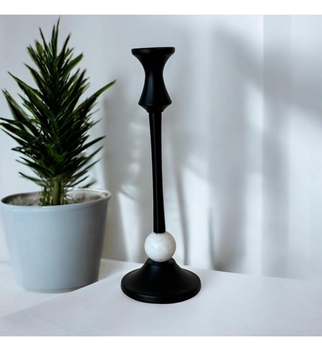 Black candlestick 30 x 10 cm
