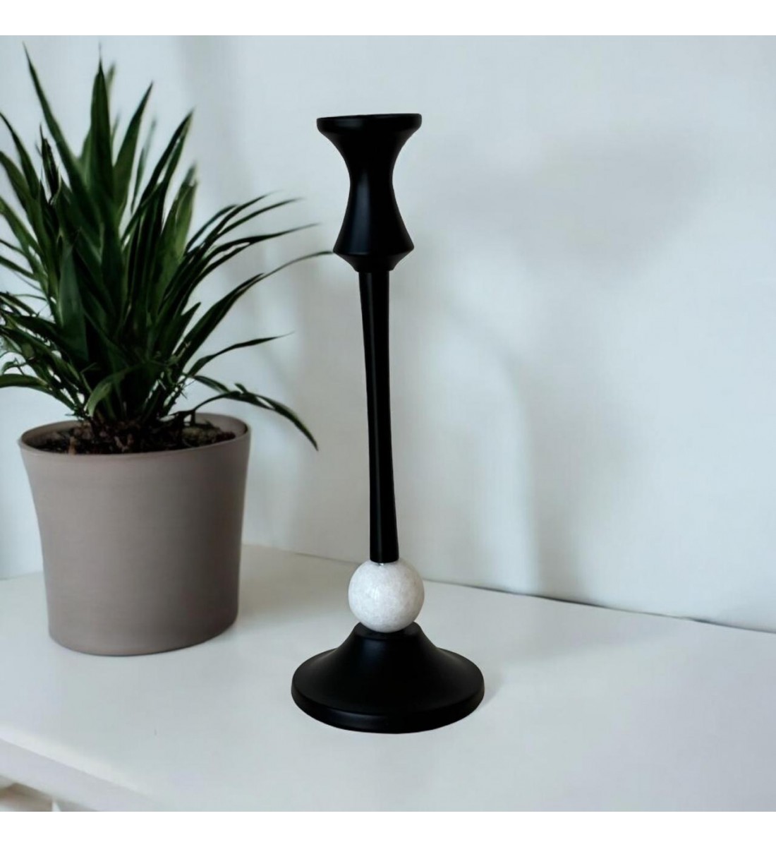 Black candlestick 30 x 10 cm