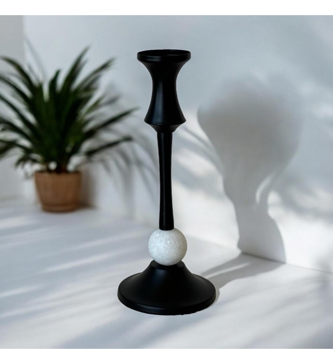 Candlestick, attractive black design, 25 x 10 cm