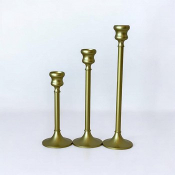 طقم شمعدان ذهبي تصميم ابتكار جذاب  ثلاث حبات 