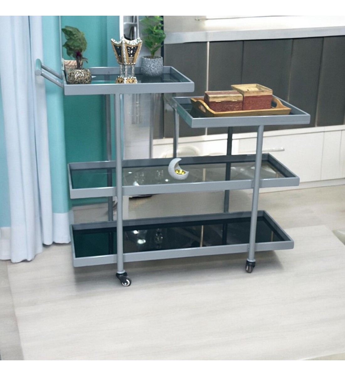 عربية تقديم 4 دور زجاج اسود جوانب حديد رصاصي عربية تقديم 4 دور زجاج اسود جوانب حديد رصاصي