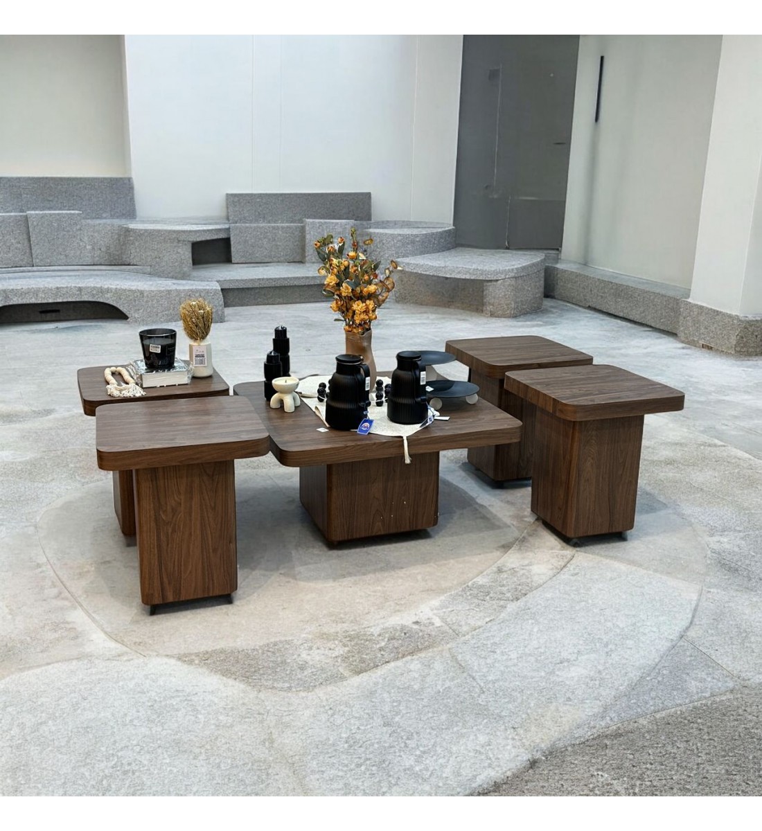 طقم طاولة قهوة 5 قطع انيق بني