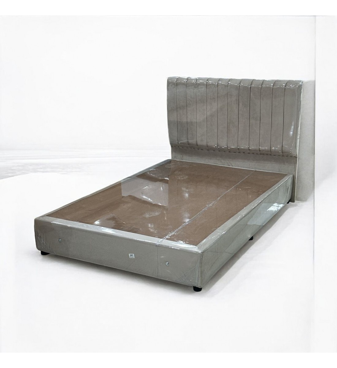 Cama individual de madera de terciopelo beige, 190 x 90 cm