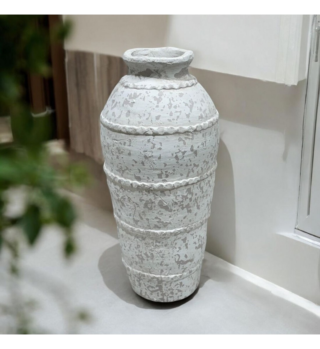 فازه سيرميك تصميم كلاسيك ابيض 42×11×11سم فازه سيرميك تصميم كلاسيك ابيض 42×11×11سم