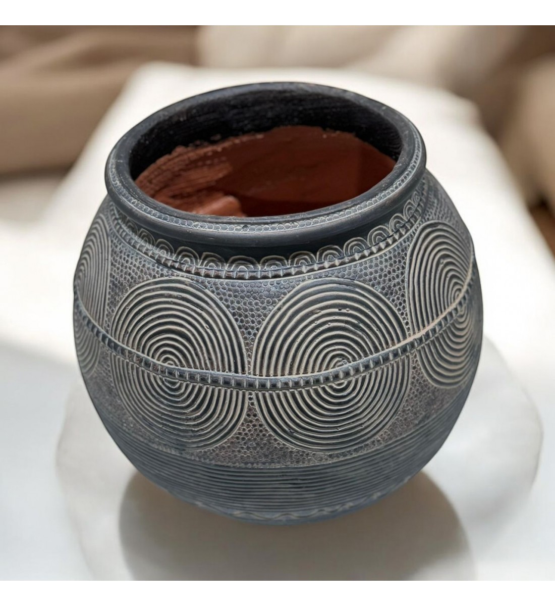 فازه سيرميك تصميم كلاسيك رصاصي 20×26×20سم فازه سيرميك تصميم كلاسيك رصاصي 20×26×20سم