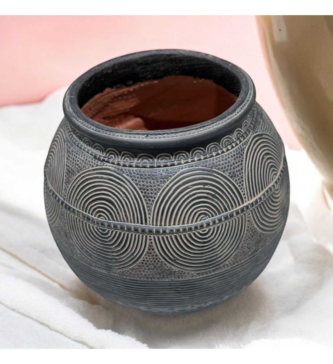 فازه سيرميك تصميم كلاسيك رصاصي 20×26×20سم فازه سيرميك تصميم كلاسيك رصاصي 20×26×20سم