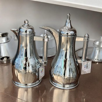 طقم ترمس شاهي وقهوه فضي ممسك فضي 