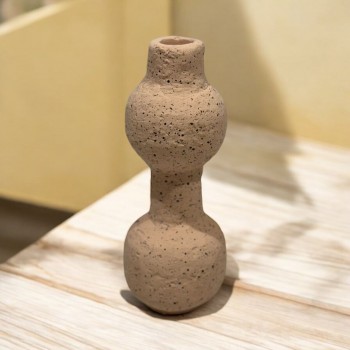 حامل شموع اسمنتي لون خردلي 7.5×7.5×20 سم