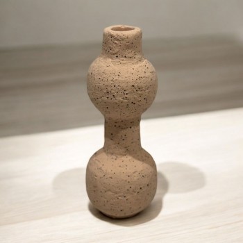 حامل شموع اسمنتي لون خردلي 7.5×7.5×20 سم