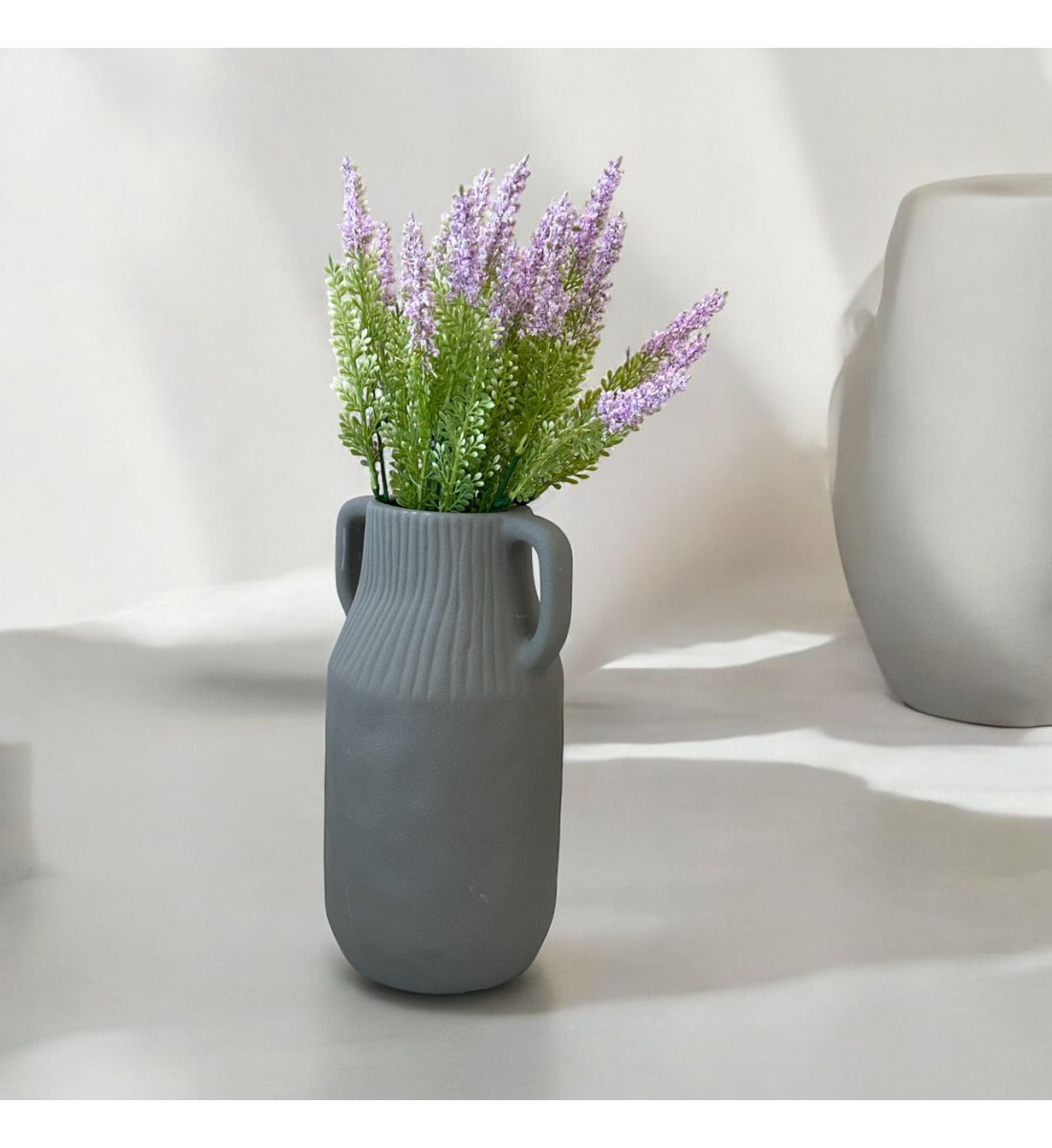 فازه سيرميك تصميم كلاسيك برصاص25×9×7سم فازه سيرميك تصميم كلاسيك برصاص25×9×7سم