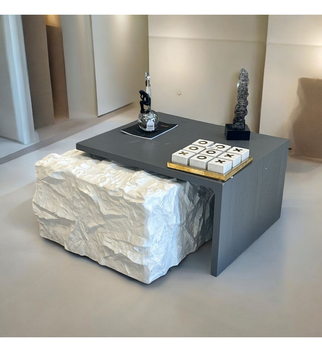 طاوله بديل الحجر علي خشب 47×110×85سم طاوله بديل الحجر علي خشب 47×110×85سم