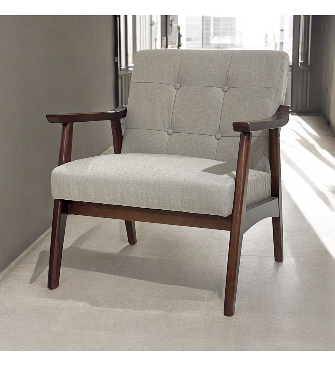 Classic single chair, beige, Malaysian wood, 80 x 50 x 70 cm