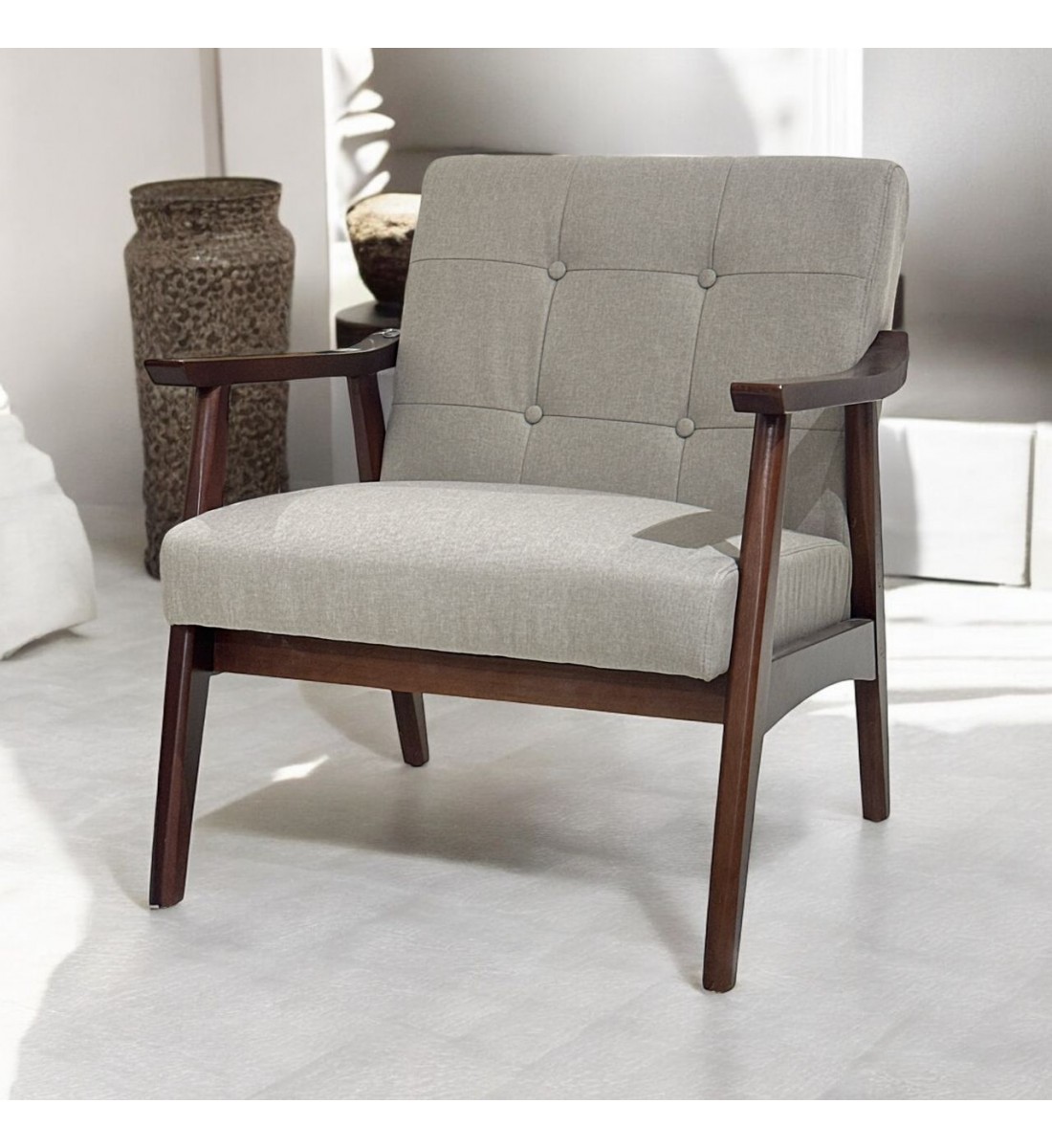Classic single chair, beige, Malaysian wood, 80 x 50 x 70 cm