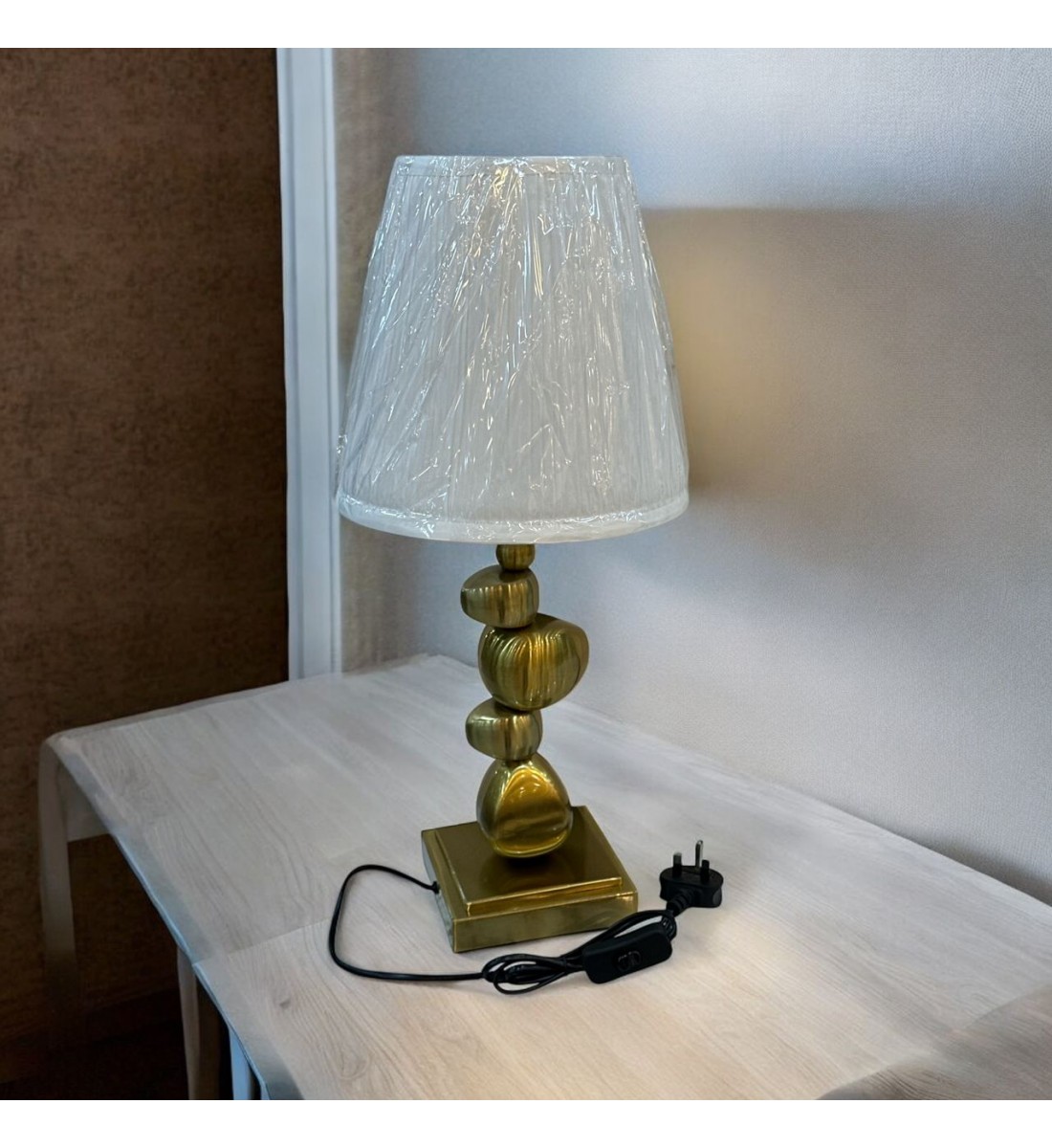 ابجورة فنادق اضاءه كهربائية ذهبي 57سم 