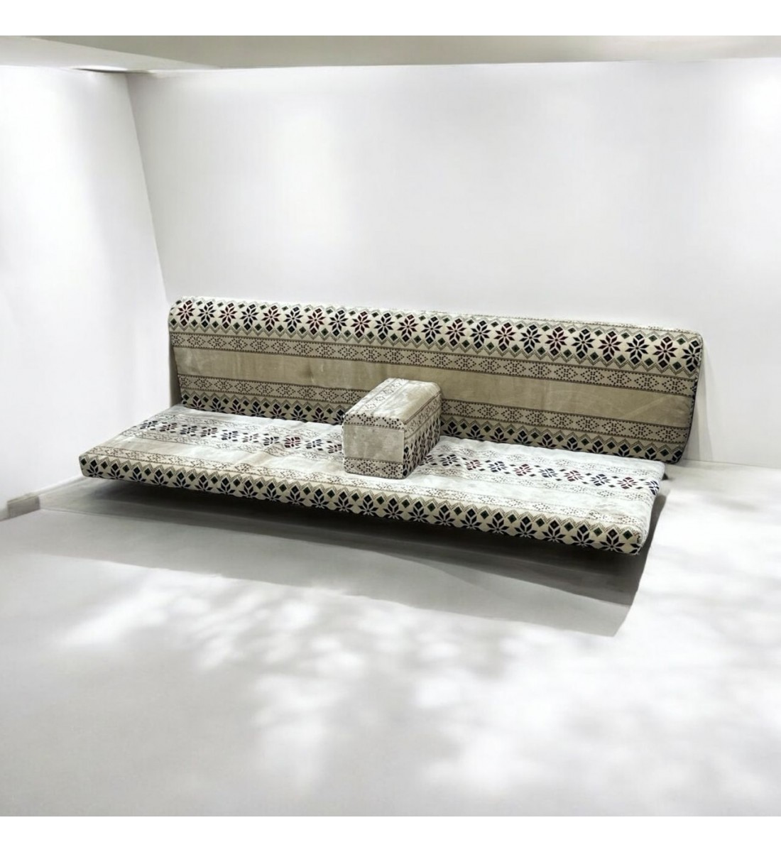 طقم جلسة ارضية خارجية 3قطع متعدد الالوان طقم جلسة ارضية خارجية 3قطع متعدد الالوان