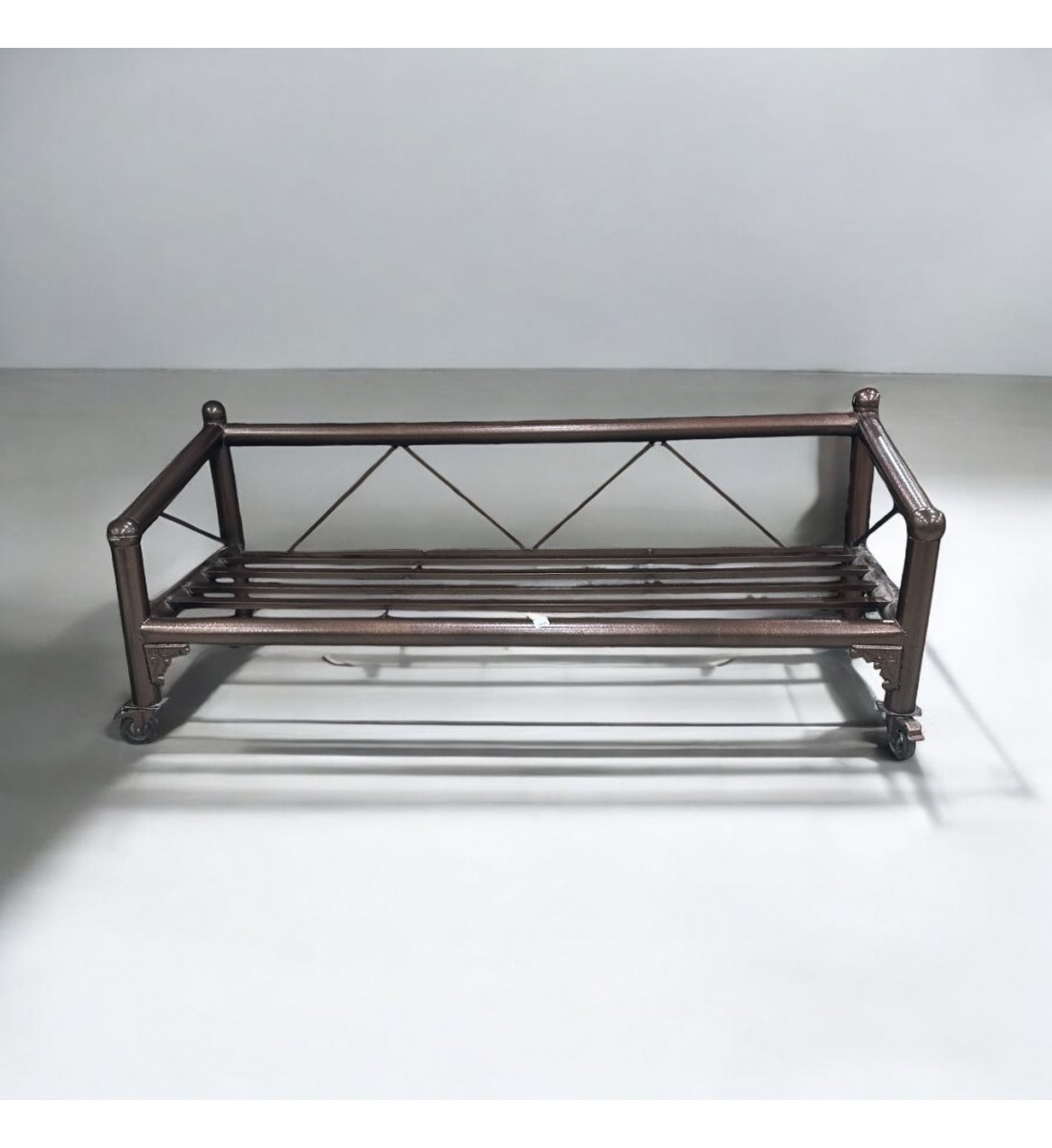 كرسي نفرين مع كفرات حديد 210×78×40سم كرسي نفرين مع كفرات حديد 210×78×40سم