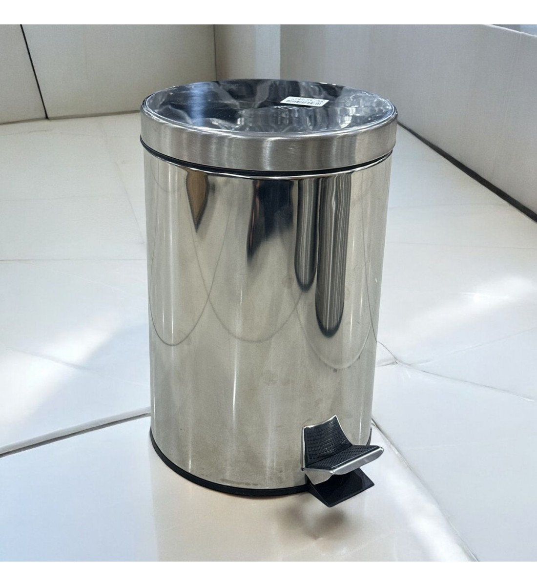 Trash pail - steel with pedal, 8 liters