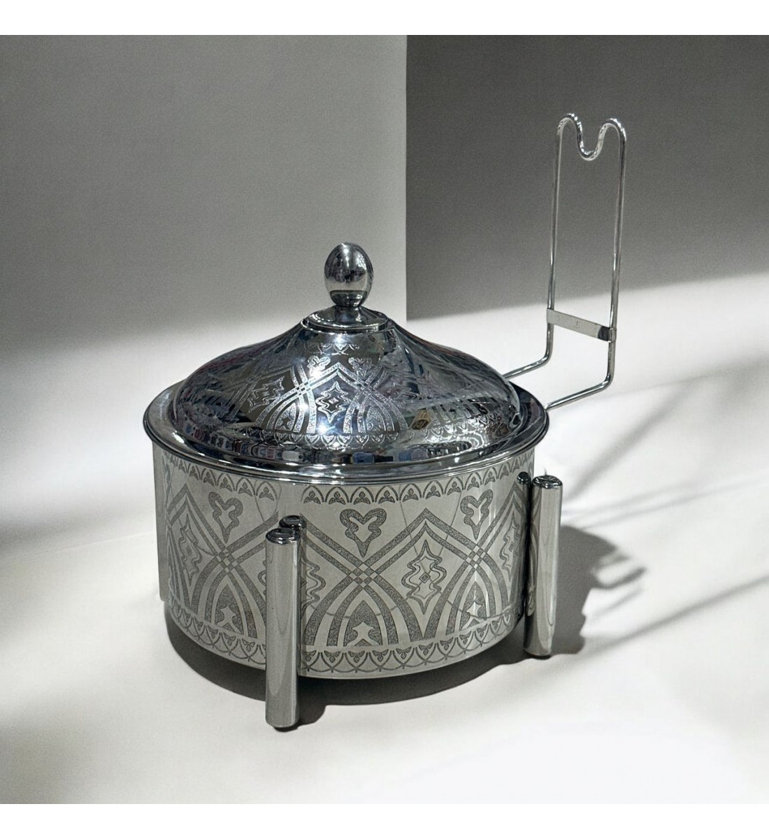 سخان بوفية صحن تقديم استيل لتسخين الطعام مزود بغطاء بتصميم فريد6000مل سخان بوفية صحن تقديم استيل لتسخين الطعام مزود بغطاء بتصميم فريد6000مل