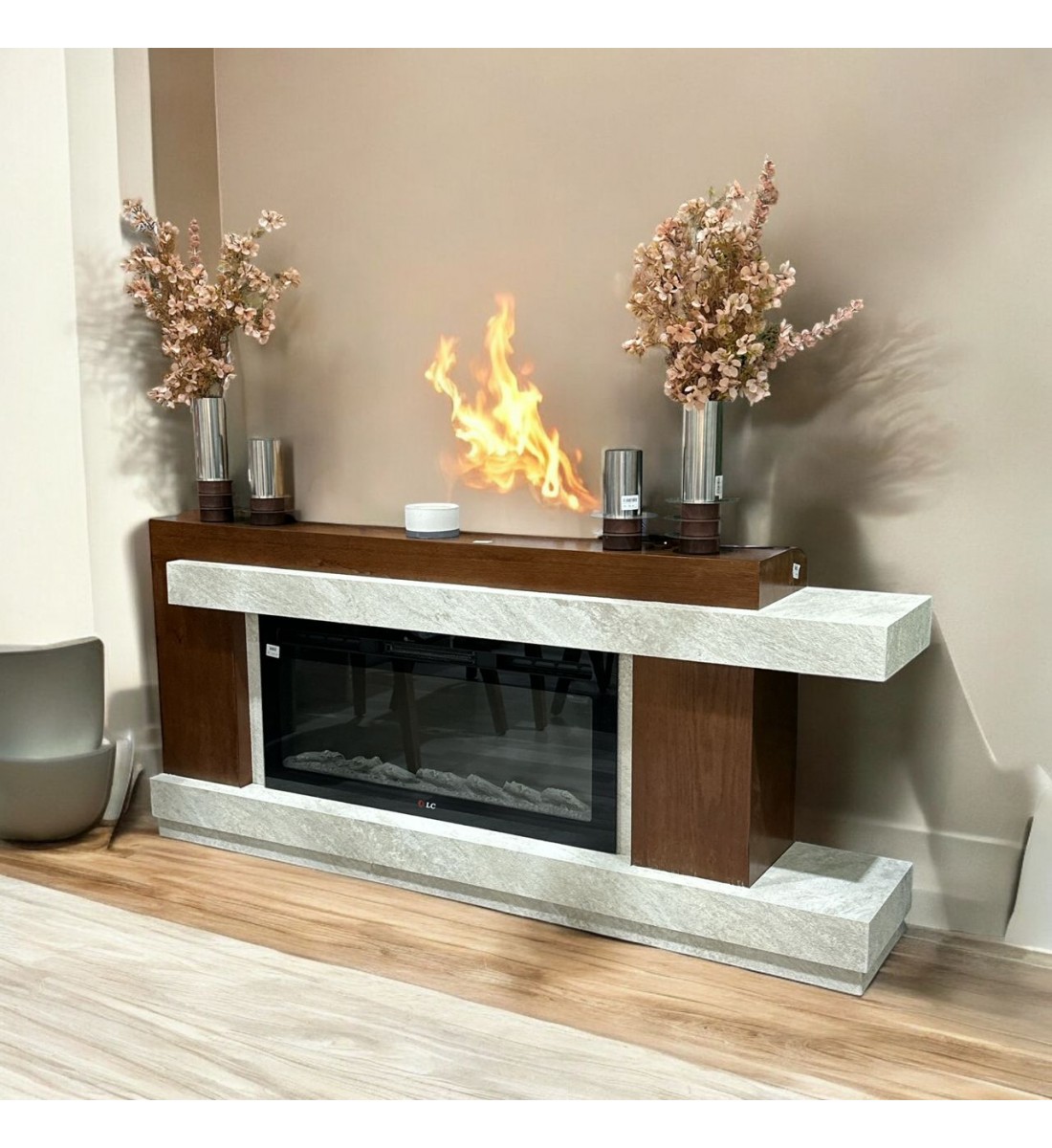 دفاية شكل مدخل كهربائية ذات تصميم انيق وحديث بديل الرحام لون  بيج علي بني مقاس 180×35×80سم 