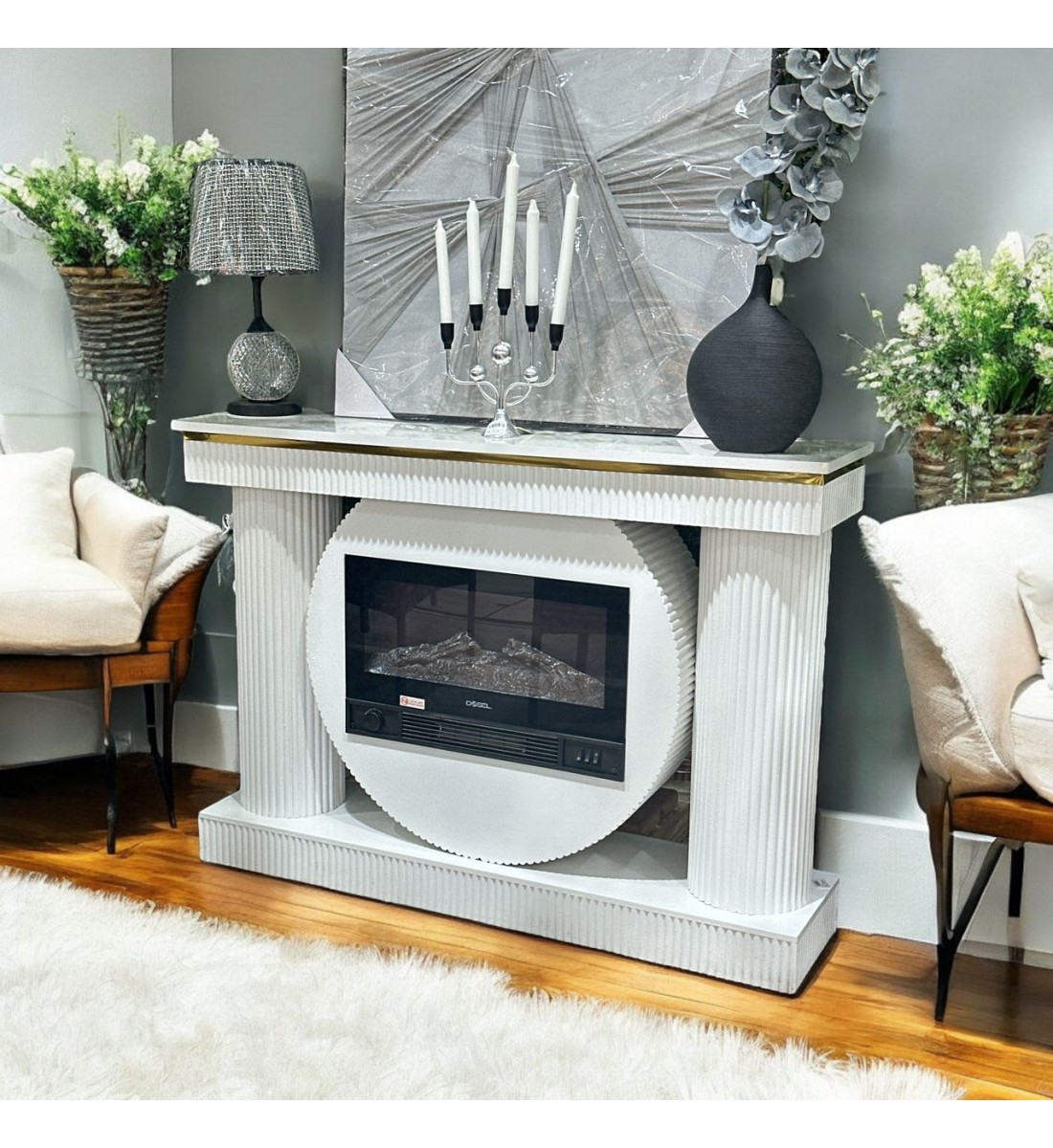 Electric heater in the shape of an entrance with an elegant and modern design, white color, size 120 x 30 x 87 cm