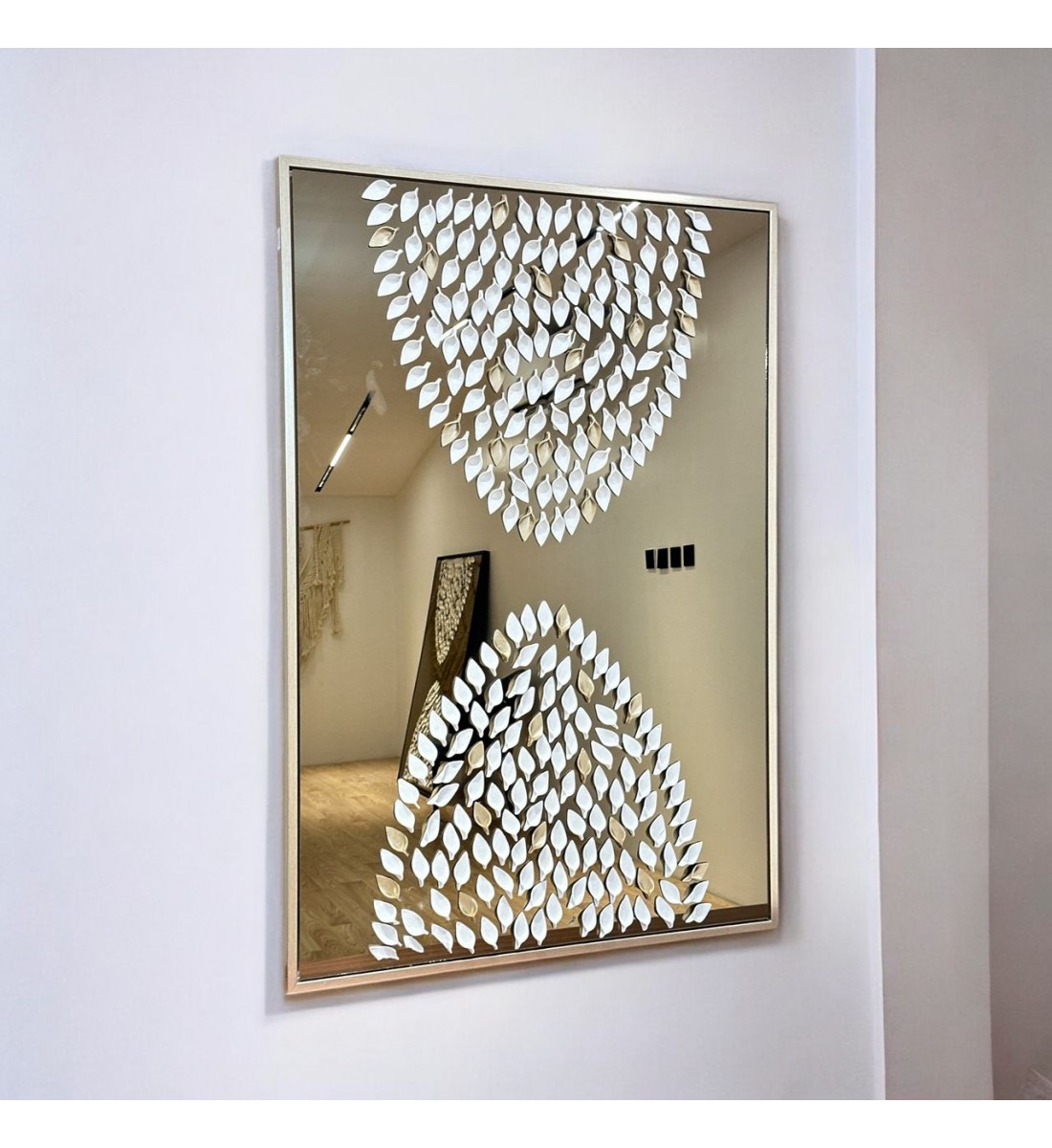 Tableau miroir en plâtre noir avec cadre en bois champagne, 150 x 100 cm