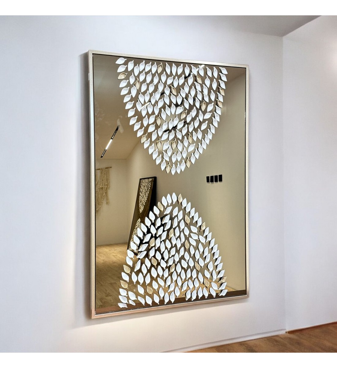 Tableau miroir en plâtre noir avec cadre en bois champagne, 150 x 100 cm