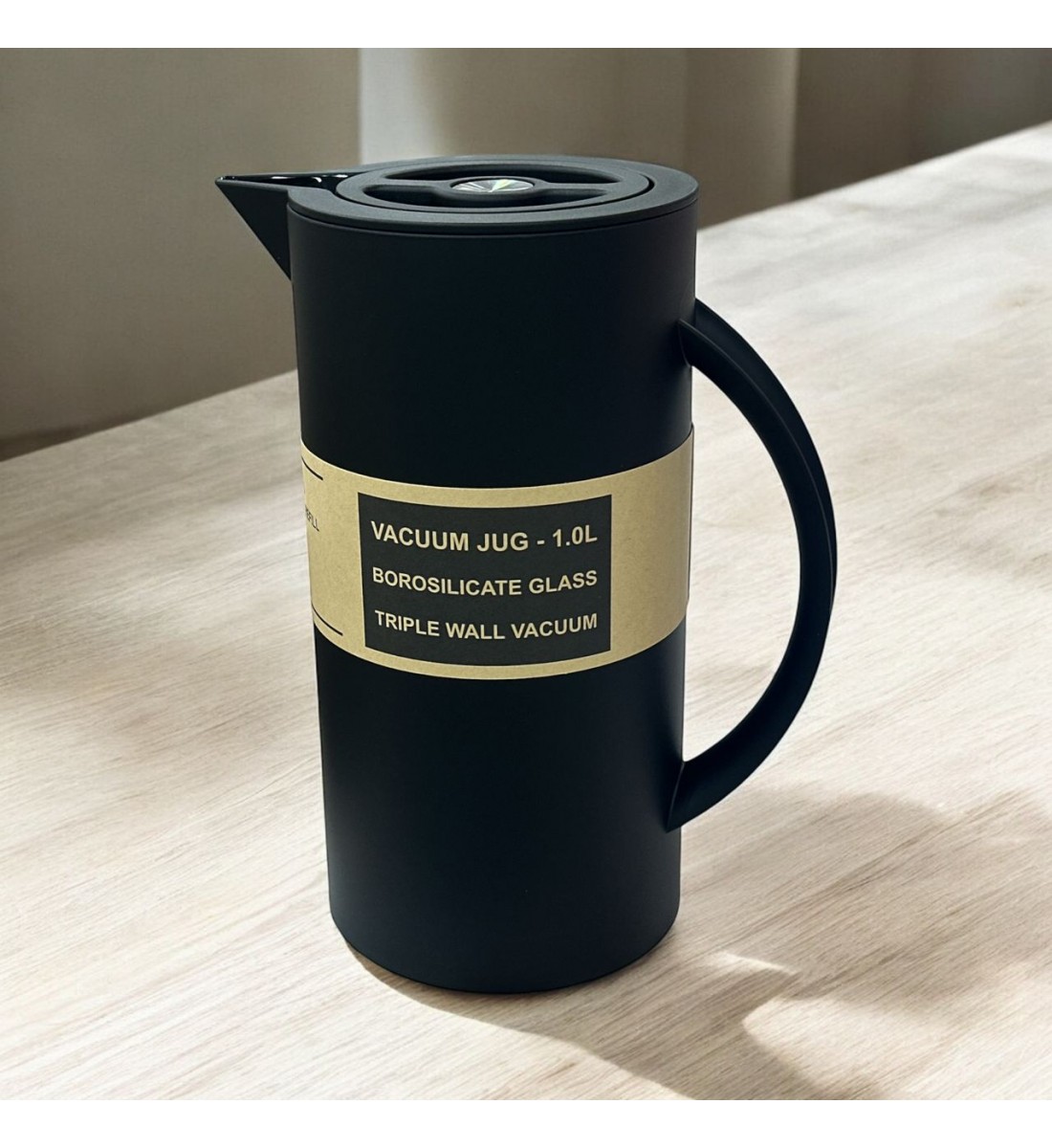 ترمس شاي وقهوة سعة 1لتر غزال اسود ترمس شاي وقهوة سعة 1لتر غزال اسود