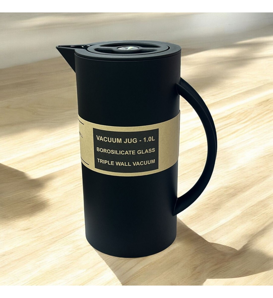 ترمس شاي وقهوة سعة 1لتر غزال اسود ترمس شاي وقهوة سعة 1لتر غزال اسود