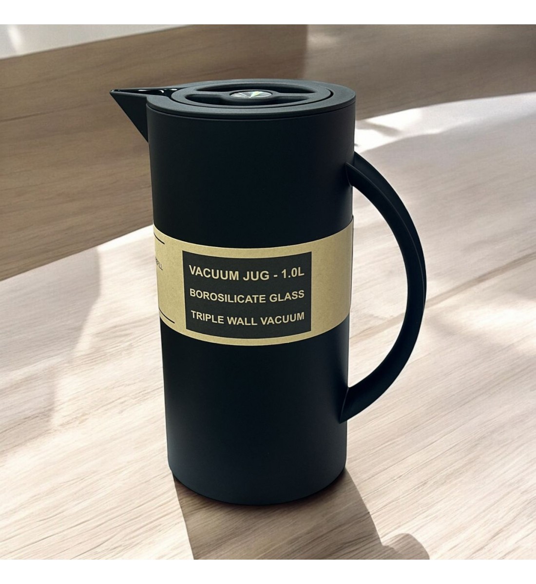 ترمس شاي وقهوة سعة 1لتر غزال اسود ترمس شاي وقهوة سعة 1لتر غزال اسود