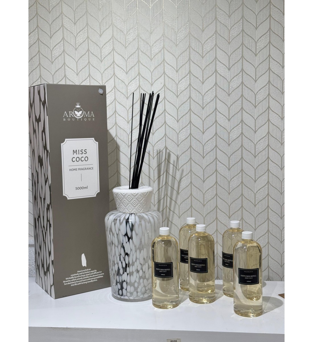 Diffuseur de parfum avec bâtonnets de verre 5000 ml au parfum de (MISS COCO)PARFUM D'INTÉRIEUR