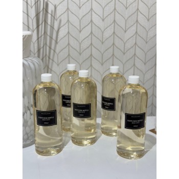 فواحه عطرية مع عيدان زجاج 5000مل  برائحه ( MISS COCO)HOME FRAGRANCE