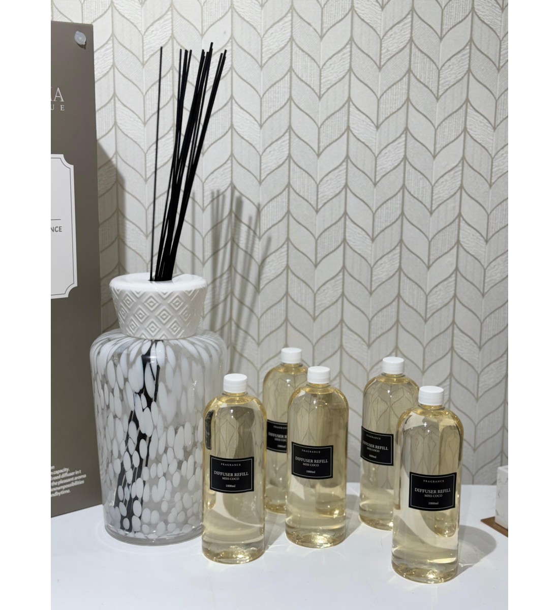 Diffuseur de parfum avec bâtonnets de verre 5000 ml au parfum de (MISS COCO)PARFUM D'INTÉRIEUR