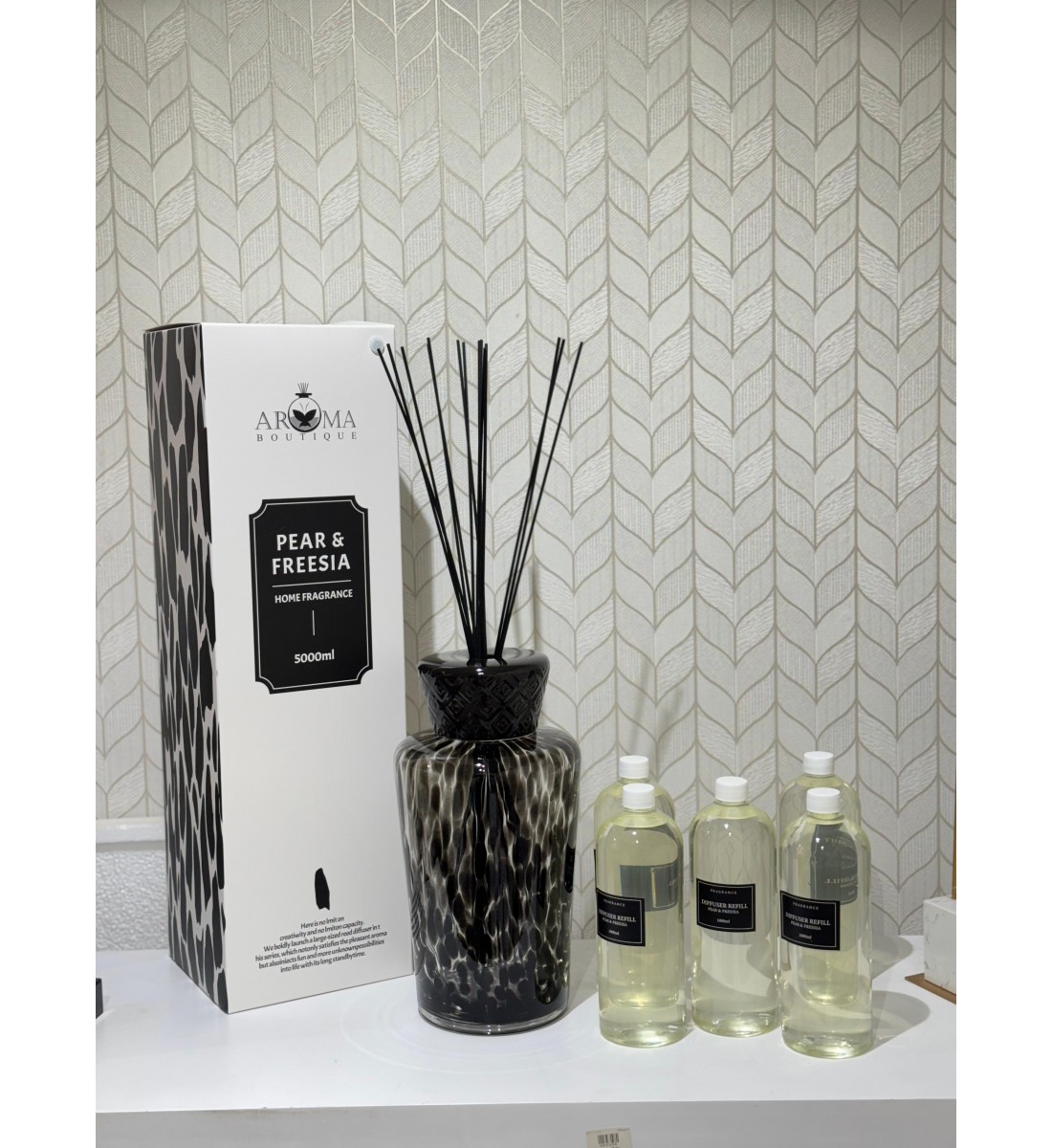 فواحه عطرية مع عيدان زجاج 5000مل برائحه ( FRAGRANCE)HOME FRAGRANCE فواحه عطرية مع عيدان زجاج 5000مل برائحه ( FRAGRANCE)HOME FRAGRANCE