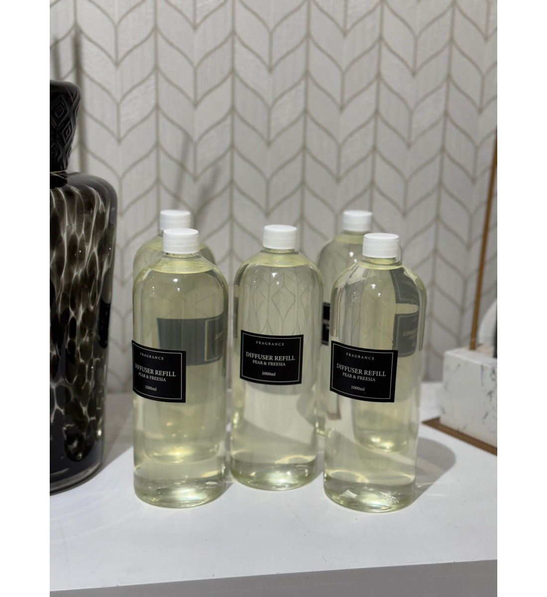 فواحه عطرية مع عيدان زجاج 5000مل برائحه ( FRAGRANCE)HOME FRAGRANCE فواحه عطرية مع عيدان زجاج 5000مل برائحه ( FRAGRANCE)HOME FRAGRANCE