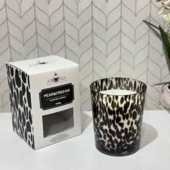 شمعه عطرية زجاج 1000 غرام برائحه (  PEAR&FREESIL) SCENTED CANDLE