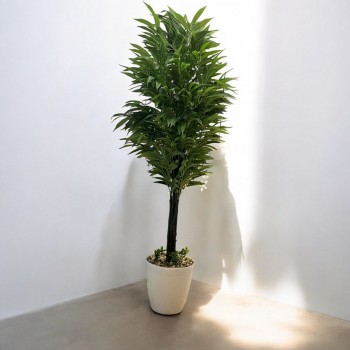 شجر اخضر بمركن بلاستيك  ابيض تزيين صناعي 180سم