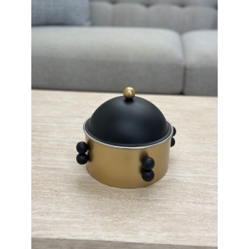  حافظة  طعام أنيق من الستانلس ستيل بغطاء – اسود ذهبي  – 18×18×9سم 