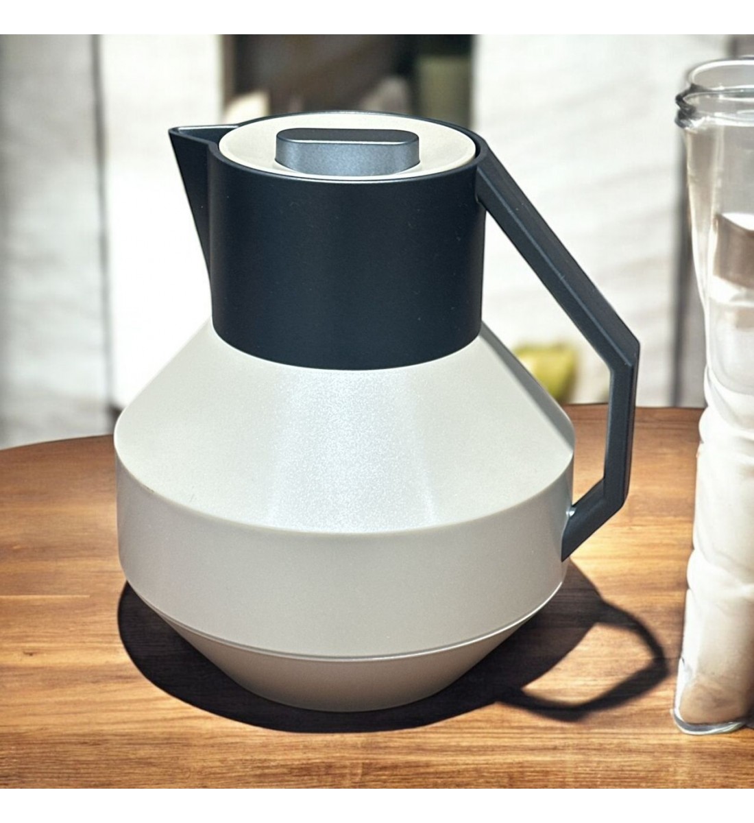 ترمس وهج رصاصي علي سكري 1لتر ترمس وهج رصاصي علي سكري 1لتر