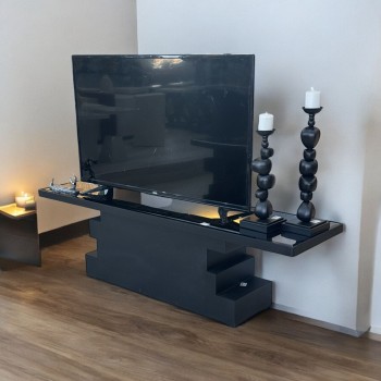 طاولة بلازما تصميم هندسي رائع لون اسود  160×40×45سم سم 