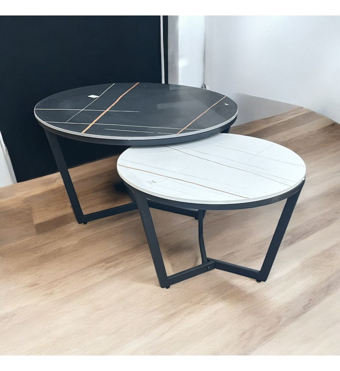 طاولة قهوة دائريه اسود خشب شكل رخام 2قطع طاولة قهوة دائريه اسود خشب شكل رخام 2قطع