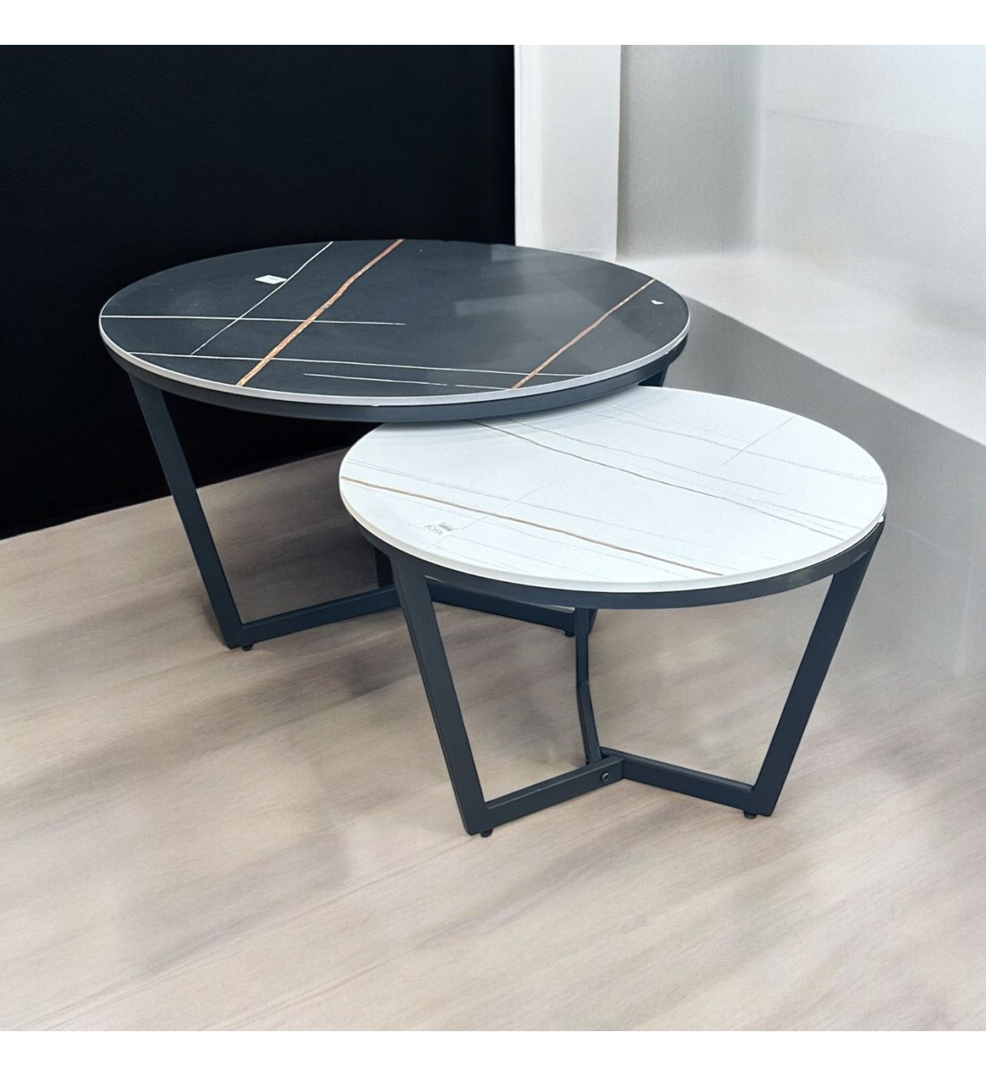 طاولة قهوة دائريه اسود خشب شكل رخام 2قطع طاولة قهوة دائريه اسود خشب شكل رخام 2قطع