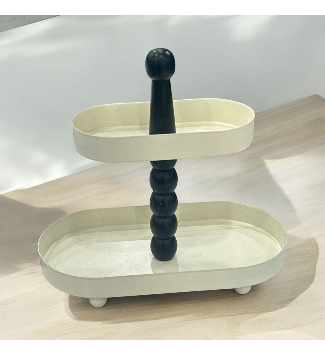 صحن تقديم الحلوي معدن 2 دور بتصميم مميز مقاس 30x15x30 سم صحن تقديم الحلوي معدن 2 دور بتصميم مميز مقاس 30x15x30 سم