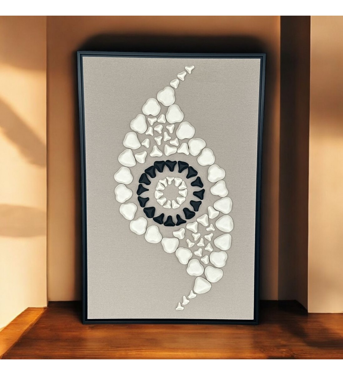 لوحة فنية بخطوط هندسية جبسية باطار اسود 100×150سم (المنتج تفصيل )